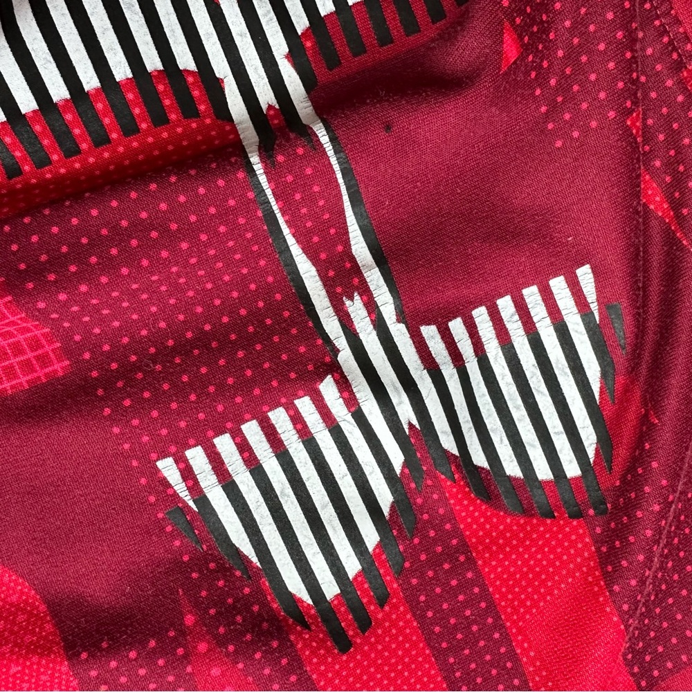Under Armour Tee - Picture 3 of 4
